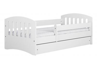 Kinderbed Classic wit is een stevig bed voor peuters en kinderen en is inclusief lattenbodem, uitvalbeveiliging en opberglade