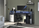 Gaming desk Gunman met blauwe ledverlichting in een tienerkamer